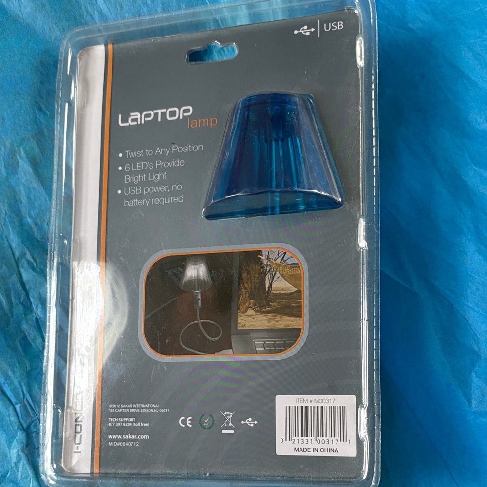 Laptop light INC International Concepts Blue USB .5 pounds - Picture 2 of 2